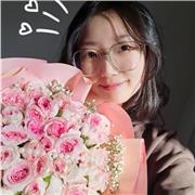 Mandarin tutor teaches students of all ages